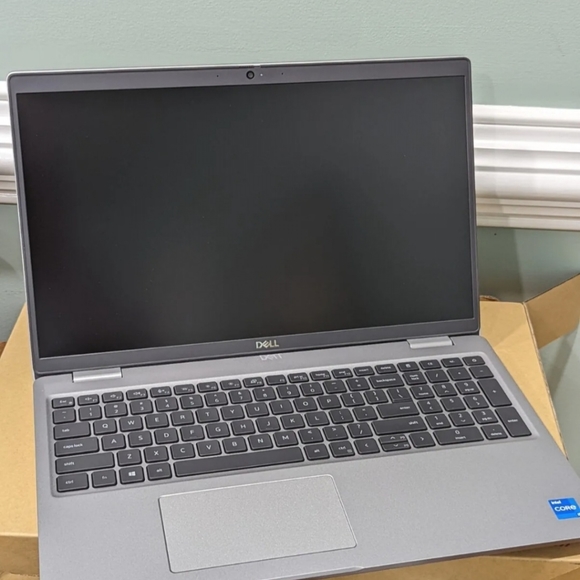 Laptop - Picture 6 of 9